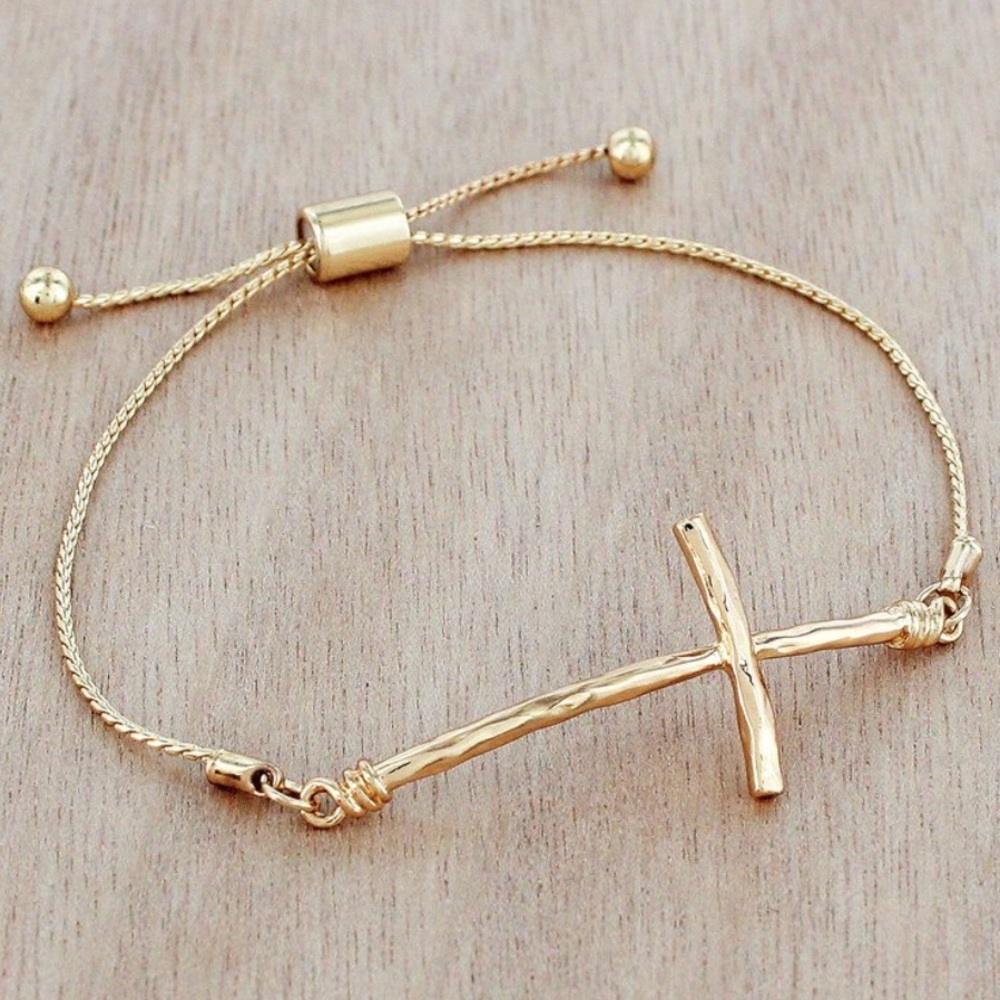 🆕Goldtone Curved Cross Bracelet